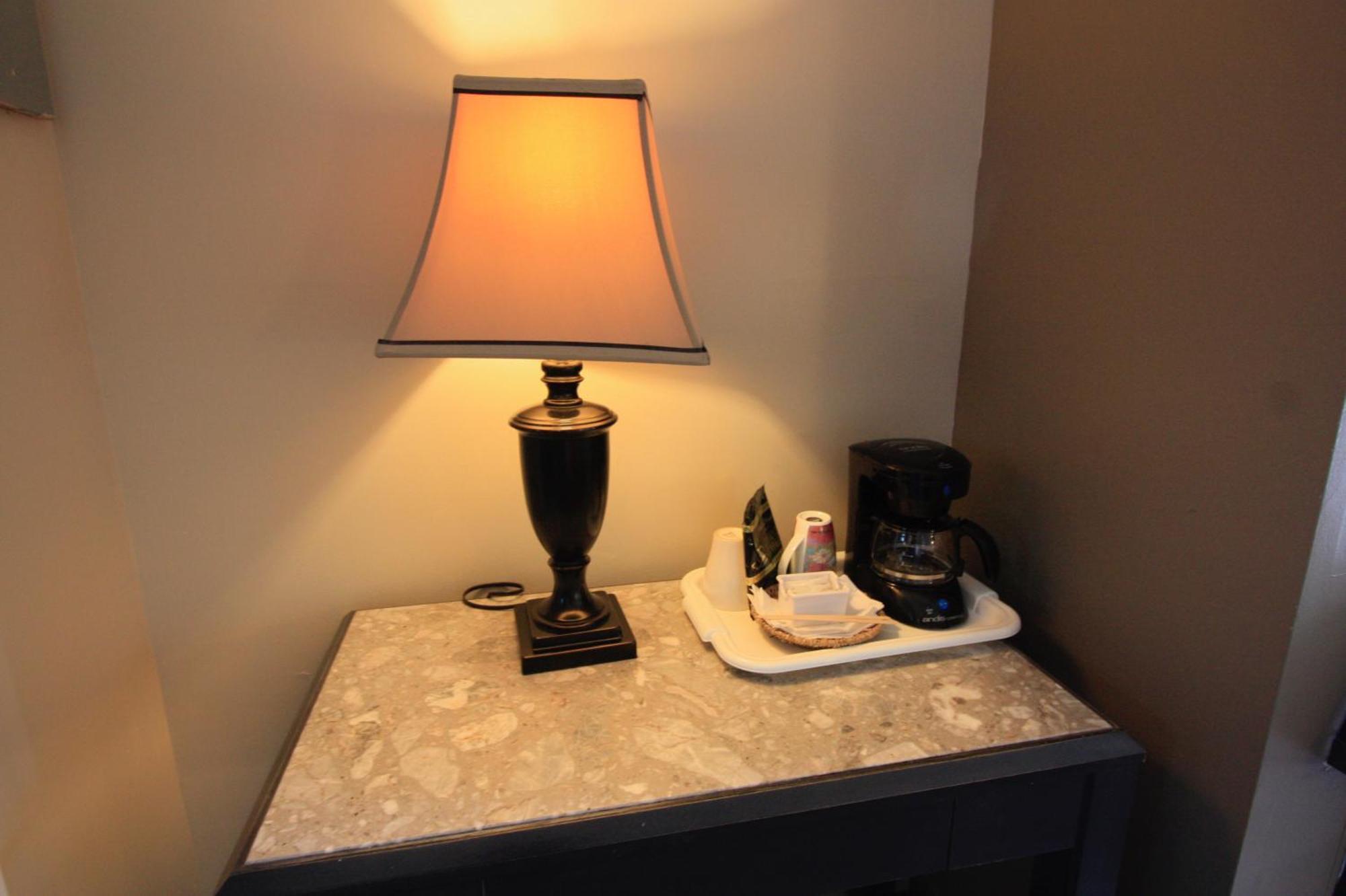 Motel Le Jolibourg Saint-Sauveur Екстер'єр фото